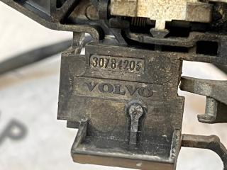 Кронштейн ручки двери передний правый S80 AS