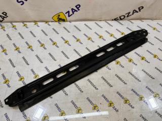 Кронштейн радиатора Volvo S60 2015