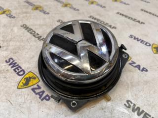 Кнопка открывания багажника Volkswagen passat 2018