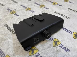 Блок USB задний Volvo xc40 2020