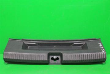 Запчасть кожух замка багажника VOLKSWAGEN POLO 2009-2020