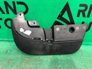 Фото запчасти брызговик передний левый RENAULT SANDERO STEPWAY 2014 Б/У запчасть Запчасть брызговик передний левый RENAULT SANDERO STEPWAY 2014