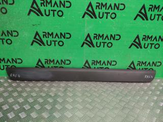 Фото запчасти накладка двери багажника нижняя TOYOTA RAV4 2018-нв Б/У запчасть Запчасть накладка двери багажника нижняя TOYOTA RAV4 2018-нв