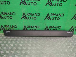 Фото запчасти накладка двери багажника нижняя Toyota RAV4 2018-нв Б/У запчасть Запчасть накладка двери багажника нижняя Toyota RAV4 2018-нв