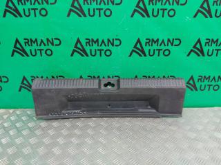 Фото запчасти кожух замка багажника Volkswagen Polo 2009-2020 Б/У запчасть Запчасть кожух замка багажника Volkswagen Polo 2009-2020