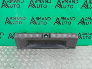 Фото запчасти кожух замка багажника Volkswagen Polo 2009-2020 Б/У запчасть Запчасть кожух замка багажника Volkswagen Polo 2009-2020