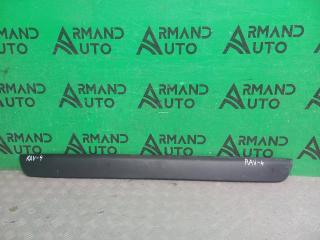 Фото запчасти накладка двери багажника Toyota RAV4 2018-нв Б/У запчасть Запчасть накладка двери багажника Toyota RAV4 2018-нв