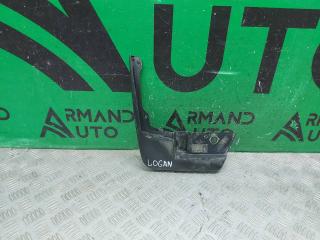 Фото запчасти брызговик передний левый Renault Sandero 2013-2019 Б/У запчасть Запчасть брызговик передний левый Renault Sandero 2013-2019