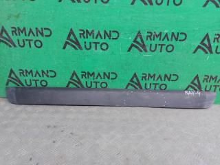 Фото запчасти накладка двери багажника Toyota RAV4 2018-нв Б/У запчасть Запчасть накладка двери багажника Toyota RAV4 2018-нв