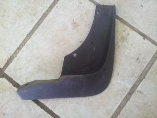 Брызговик передний правый Renault Duster 2010-2017