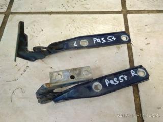 Петля капота левая Volkswagen Passat 2000-2005