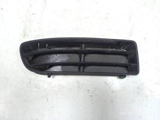 Решетка бампера передняя правая Volkswagen Golf 4 1997-2005