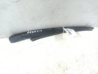 Поводок стеклоочистителя крышки багажника задний Toyota Avensis 2003-2008