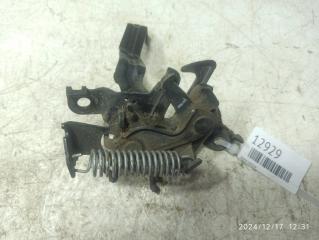 Замок капота Toyota Corolla 2006-2012