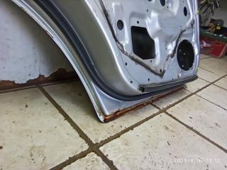 Дверь задняя левая 626 1997-2002