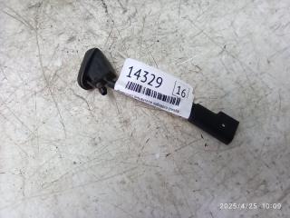 Форсунка омывателя лобового стекла FORD FOCUS 2010