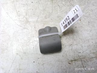 Заглушка шторки багажника задняя правая Hyundai SANTA FE 2005 контрактная Заглушка шторки багажника задняя правая Hyundai SANTA FE 2005