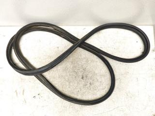 Уплотнитель крышки багажника FORD FOCUS 2014 контрактная Уплотнитель крышки багажника FORD FOCUS 2014