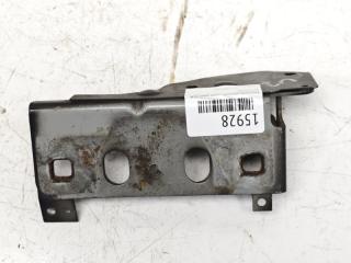 Фото запчасти кронштейн передней панели передний правый Land Rover Discovery 2009-2017 контрактная запчасть Запчасть кронштейн передней панели передний правый Land Rover Discovery 2009-2017