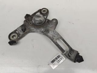 Кронштейн моторчика стеклоочистителя передний правый FORD FOCUS 2013