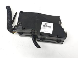 Блок предохранителей подкапотный Ford Focus 2011-