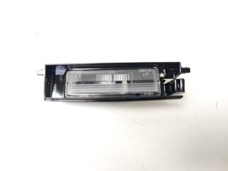 Фонарь подсветки номера Toyota Yaris 2005-2011