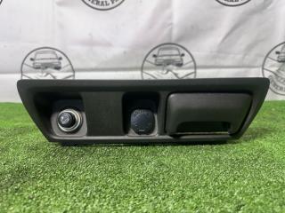 Пепельница передняя Toyota Land Cruiser 2006