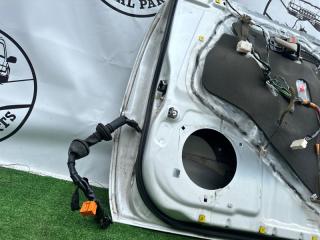 Дверь боковая передняя правая Land Cruiser 2001 UZJ100 2UZ