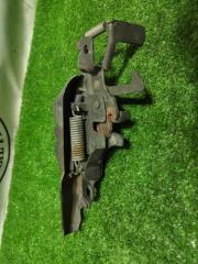Замок капота передний Land Cruiser Prado 1999 KZJ90 1KZ-TE