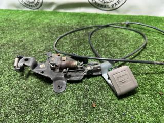 Замок капота передний Hilux Surf 2001 KDN185 1KD Замок капота передний Hilux Surf 2001 KDN185 1KD