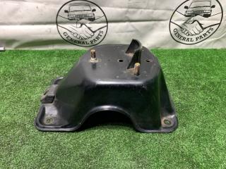 Крепление запасного колеса Toyota Land Cruiser Prado 1997 контрактная Крепление запасного колеса Toyota Land Cruiser Prado 1997