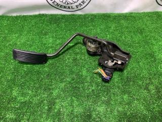 Педаль газа передняя правая Toyota Land Cruiser Prado 2001