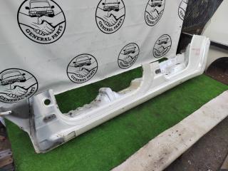Порог кузова левый Toyota Land Cruiser Cygnus UZJ100 2UZ