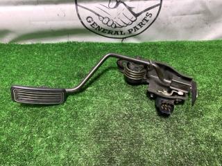 Педаль газа передняя правая Toyota Land Cruiser Prado 2001