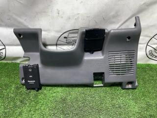 Консоль под рулевой колонкой Toyota Hilux Surf 1994