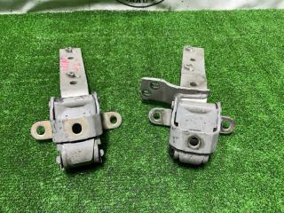 Петля двери багажника Bighorn 1997 UBS69 4GJ2