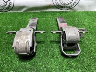 Петля двери багажника Bighorn 1997 UBS69 4GJ2
