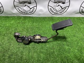 Педаль газа Toyota Brevis 2003