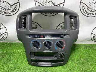 Блок управления климат-контролем передний Toyota Probox 2006