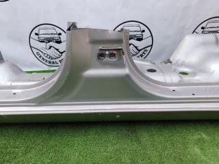 Порог кузова левый Land Cruiser 2001 UZJ100 2UZ