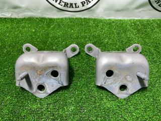 Петля двери багажника Toyota Land Cruiser 2001