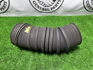 Патрубок воздушного фильтра передний Toyota Hilux Surf 1996