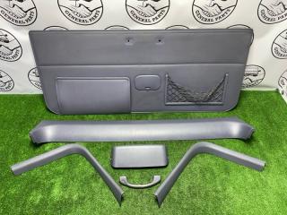 Обшивка двери багажника Toyota Land Cruiser Prado 1996