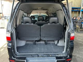Обшивка багажника Mitsubishi Delica 2005