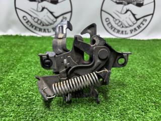 Замок капота Toyota Vellfire 2008