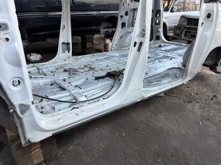 Порог кузова левый Toyota Vellfire 2008 контрактная Порог кузова левый Toyota Vellfire 2008