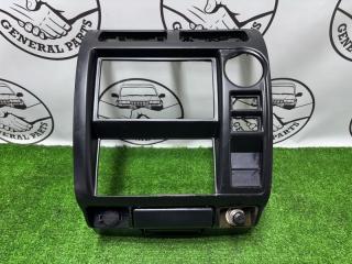 Консоль магнитофона Toyota Land Cruiser Prado 1997 контрактная Консоль магнитофона Toyota Land Cruiser Prado 1997