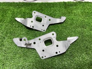 Крепление магнитофона Toyota Land Cruiser 2013