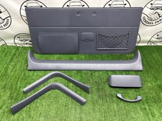 Обшивка двери багажника Toyota Land Cruiser Prado 2001