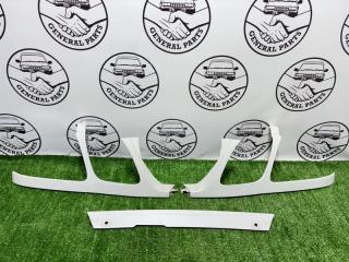 Планка под фару передняя Toyota Land Cruiser Cygnus 2003 контрактная Планка под фару передняя Toyota Land Cruiser Cygnus 2003
